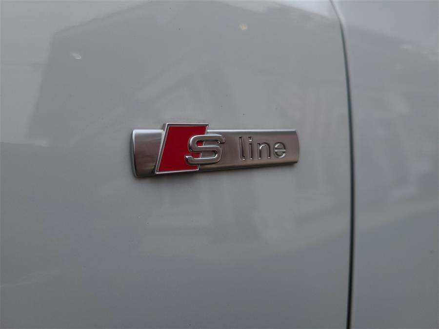 2012 Audi Q5 quattro 4dr 3.2L Premium Plus, available for sale in Canton, Connecticut | Lava Motors. Canton, Connecticut 2012 Audi Q5 quattro 4dr 3.2L Premium Plus, available for sale in Canton, Connecticut | Lava Motors. Canton, Connecticut
