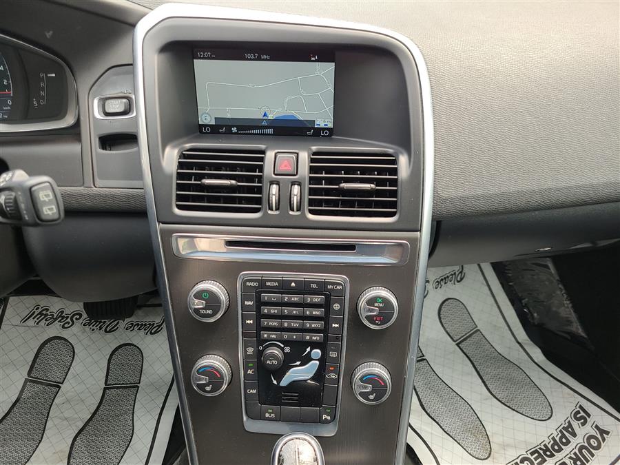 2015 Volvo XC60 2015.5 AWD 4dr T6, available for sale in Canton, Connecticut | Lava Motors. Canton, Connecticut 2015 Volvo XC60 2015.5 AWD 4dr T6, available for sale in Canton, Connecticut | Lava Motors. Canton, Connecticut