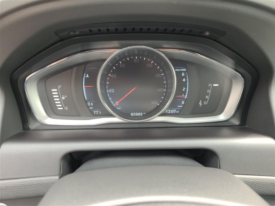 2015 Volvo XC60 2015.5 AWD 4dr T6, available for sale in Canton, Connecticut | Lava Motors. Canton, Connecticut 2015 Volvo XC60 2015.5 AWD 4dr T6, available for sale in Canton, Connecticut | Lava Motors. Canton, Connecticut