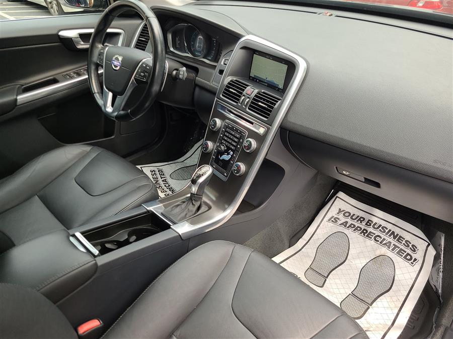 2015 Volvo XC60 2015.5 AWD 4dr T6, available for sale in Canton, Connecticut | Lava Motors. Canton, Connecticut 2015 Volvo XC60 2015.5 AWD 4dr T6, available for sale in Canton, Connecticut | Lava Motors. Canton, Connecticut