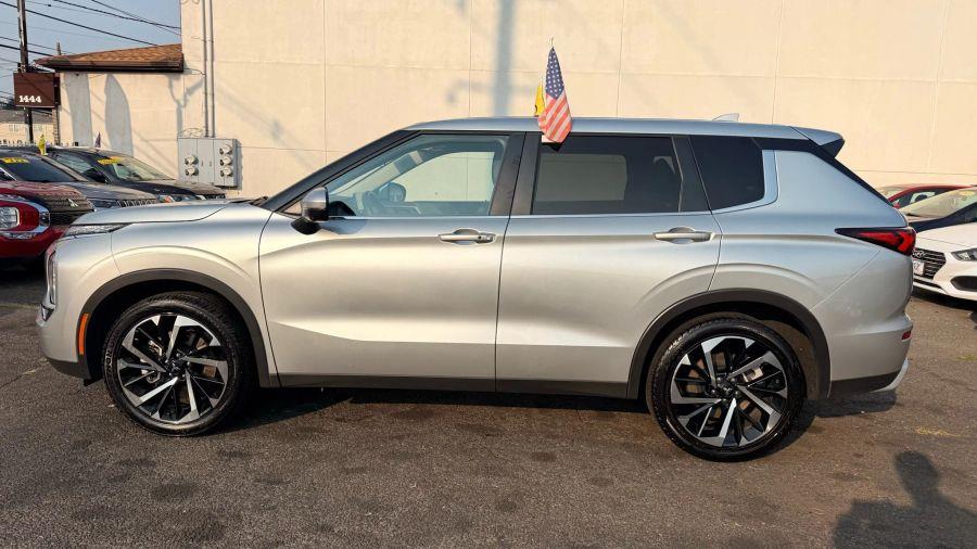 2024 Mitsubishi Outlander SE Sport Utility 4D, available for sale in Linden, New Jersey | Route 27 Auto Mall. Linden, New Jersey 2024 Mitsubishi Outlander SE Sport Utility 4D, available for sale in Linden, New Jersey | Route 27 Auto Mall. Linden, New Jersey