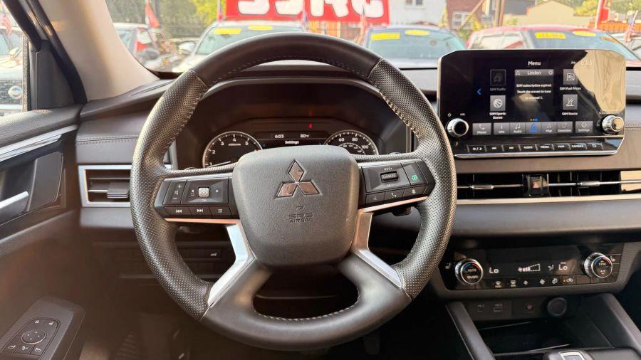 2024 Mitsubishi Outlander SE Sport Utility 4D, available for sale in Linden, New Jersey | Route 27 Auto Mall. Linden, New Jersey 2024 Mitsubishi Outlander SE Sport Utility 4D, available for sale in Linden, New Jersey | Route 27 Auto Mall. Linden, New Jersey