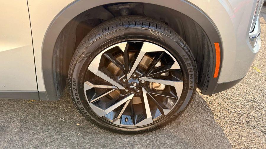 2024 Mitsubishi Outlander SE Sport Utility 4D, available for sale in Linden, New Jersey | Route 27 Auto Mall. Linden, New Jersey 2024 Mitsubishi Outlander SE Sport Utility 4D, available for sale in Linden, New Jersey | Route 27 Auto Mall. Linden, New Jersey
