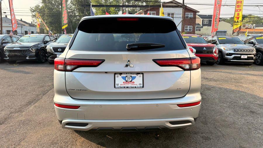 2024 Mitsubishi Outlander SE Sport Utility 4D, available for sale in Linden, New Jersey | Route 27 Auto Mall. Linden, New Jersey 2024 Mitsubishi Outlander SE Sport Utility 4D, available for sale in Linden, New Jersey | Route 27 Auto Mall. Linden, New Jersey
