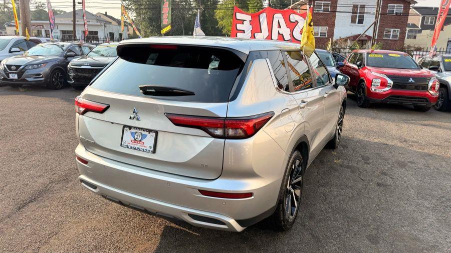 2024 Mitsubishi Outlander SE Sport Utility 4D, available for sale in Linden, New Jersey | Route 27 Auto Mall. Linden, New Jersey 2024 Mitsubishi Outlander SE Sport Utility 4D, available for sale in Linden, New Jersey | Route 27 Auto Mall. Linden, New Jersey
