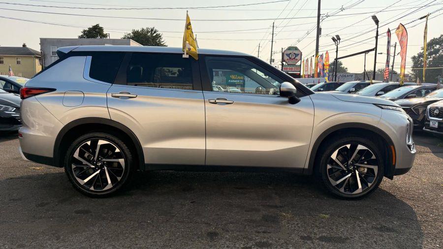 2024 Mitsubishi Outlander SE Sport Utility 4D, available for sale in Linden, New Jersey | Route 27 Auto Mall. Linden, New Jersey 2024 Mitsubishi Outlander SE Sport Utility 4D, available for sale in Linden, New Jersey | Route 27 Auto Mall. Linden, New Jersey
