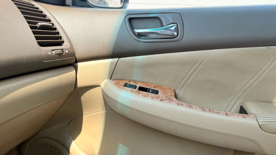 2004 Honda Accord EX-L Sedan 4D, available for sale in Linden, New Jersey | Route 27 Auto Mall. Linden, New Jersey 2004 Honda Accord EX-L Sedan 4D, available for sale in Linden, New Jersey | Route 27 Auto Mall. Linden, New Jersey