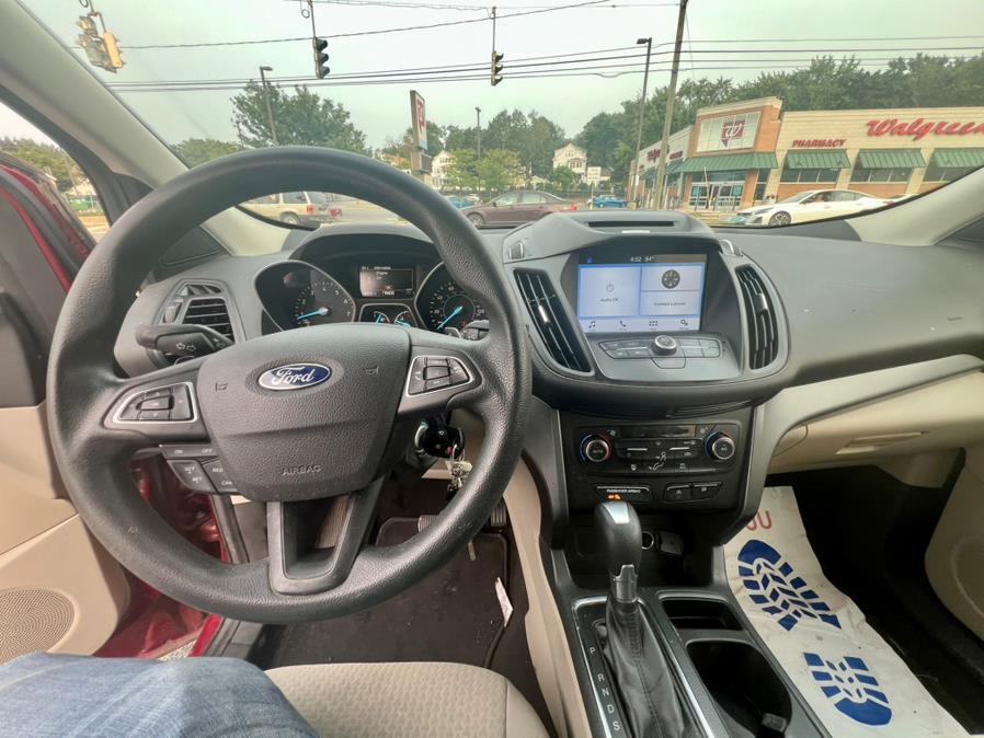 2017 Ford Escape SE 4WD, available for sale in Wallingford, Connecticut | Wallingford Auto Center LLC. Wallingford, Connecticut 2017 Ford Escape SE 4WD, available for sale in Wallingford, Connecticut | Wallingford Auto Center LLC. Wallingford, Connecticut