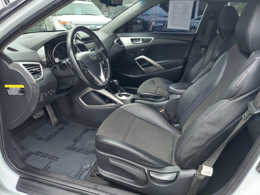 2015 Hyundai Veloster 3dr Cpe Auto, available for sale in East Windsor, Connecticut | United Auto Sales of E Windsor, Inc. East Windsor, Connecticut 2015 Hyundai Veloster 3dr Cpe Auto, available for sale in East Windsor, Connecticut | United Auto Sales of E Windsor, Inc. East Windsor, Connecticut