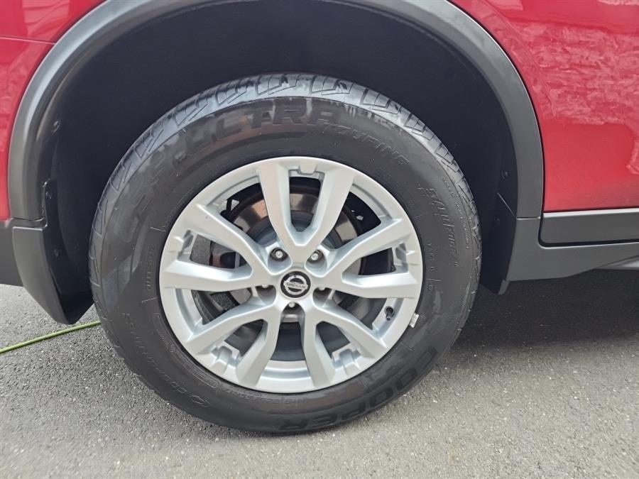 2017 Nissan Rogue 2017.5 AWD S, available for sale in Islip, New York | L.I. Auto Gallery. Islip, New York 2017 Nissan Rogue 2017.5 AWD S, available for sale in Islip, New York | L.I. Auto Gallery. Islip, New York