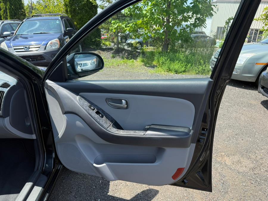 2008 Hyundai Elantra 4dr Sdn Auto GLS PZEV, available for sale in East Windsor, Connecticut | STS Automotive. East Windsor, Connecticut 2008 Hyundai Elantra 4dr Sdn Auto GLS PZEV, available for sale in East Windsor, Connecticut | STS Automotive. East Windsor, Connecticut