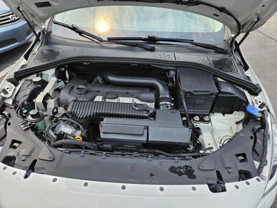 2013 Volvo S60 4dr Sdn T5 Premier AWD, available for sale in Naugatuck, Connecticut | Streamline Motors LLC. Naugatuck, Connecticut 2013 Volvo S60 4dr Sdn T5 Premier AWD, available for sale in Naugatuck, Connecticut | Streamline Motors LLC. Naugatuck, Connecticut
