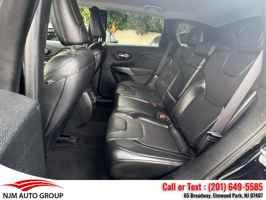 2019 Jeep Cherokee Limited 4x4, available for sale in Elmwood Park, New Jersey | NJM Auto Group. Elmwood Park, New Jersey 2019 Jeep Cherokee Limited 4x4, available for sale in Elmwood Park, New Jersey | NJM Auto Group. Elmwood Park, New Jersey