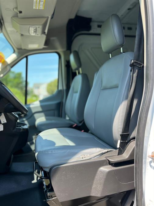 2018 Ford Transit Van T-250 148" Med Rf Adrian Steel Roof Rack/ 9000 GVWR, available for sale in Paterson, New Jersey | Speedway Commercial Motors LLC. Paterson, New Jersey 2018 Ford Transit Van T-250 148" Med Rf Adrian Steel Roof Rack/ 9000 GVWR, available for sale in Paterson, New Jersey | Speedway Commercial Motors LLC. Paterson, New Jersey
