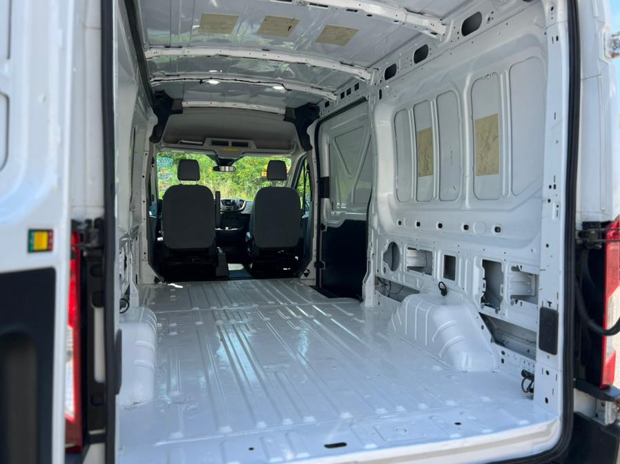 2018 Ford Transit Van T-250 148" Med Rf Adrian Steel Roof Rack/ 9000 GVWR, available for sale in Paterson, New Jersey | Speedway Commercial Motors LLC. Paterson, New Jersey 2018 Ford Transit Van T-250 148" Med Rf Adrian Steel Roof Rack/ 9000 GVWR, available for sale in Paterson, New Jersey | Speedway Commercial Motors LLC. Paterson, New Jersey