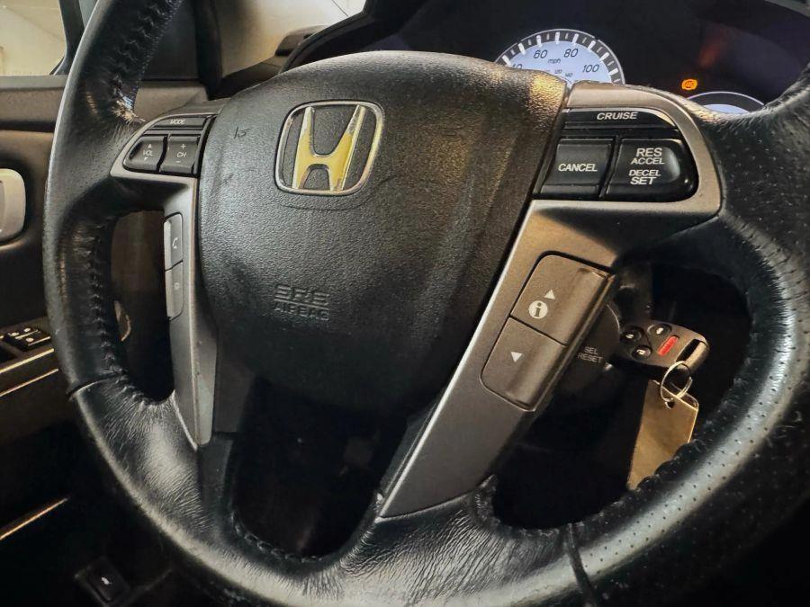 2012 Honda Pilot Touring Sport Utility 4D, available for sale in Santa Ana, California | K&T Motor LLC. Santa Ana, California 2012 Honda Pilot Touring Sport Utility 4D, available for sale in Santa Ana, California | K&T Motor LLC. Santa Ana, California