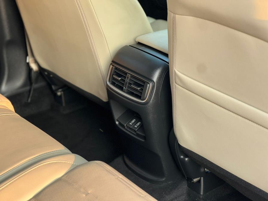 2019 Honda CR-V Touring AWD, available for sale in Paterson, New Jersey | Speedway Motors LLC. Paterson, New Jersey 2019 Honda CR-V Touring AWD, available for sale in Paterson, New Jersey | Speedway Motors LLC. Paterson, New Jersey