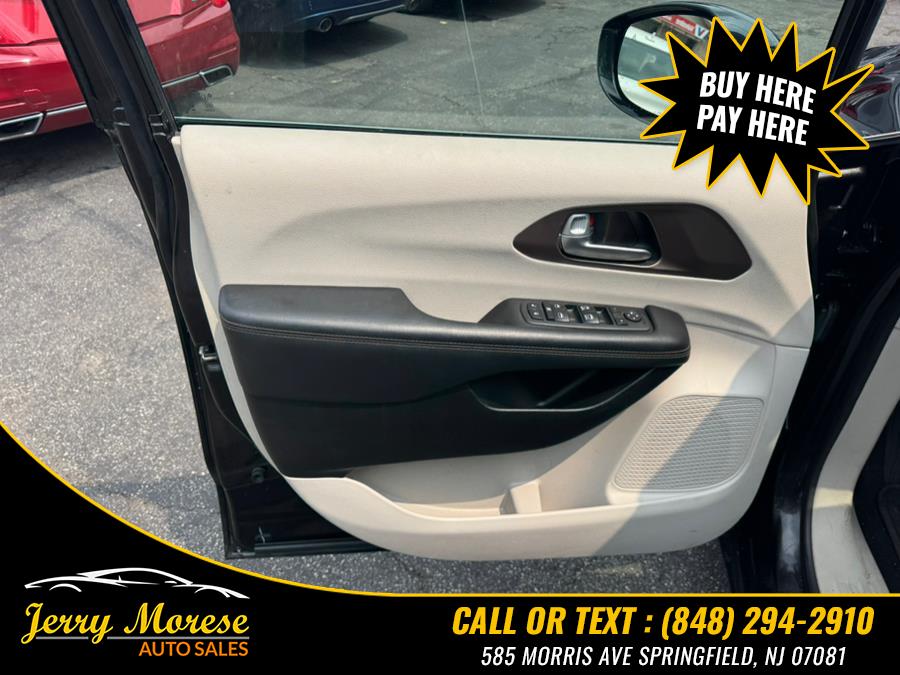 2018 Chrysler Pacifica Touring L FWD, available for sale in Springfield, New Jersey | Jerry Morese Auto Sales. Springfield, New Jersey 2018 Chrysler Pacifica Touring L FWD, available for sale in Springfield, New Jersey | Jerry Morese Auto Sales. Springfield, New Jersey