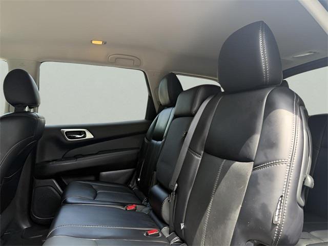 2019 Nissan Pathfinder SL, available for sale in Stratford, Connecticut | Wiz Leasing Inc. Stratford, Connecticut 2019 Nissan Pathfinder SL, available for sale in Stratford, Connecticut | Wiz Leasing Inc. Stratford, Connecticut