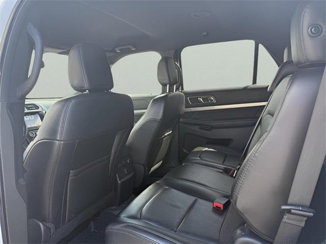 2018 Ford Explorer XLT, available for sale in Stratford, Connecticut | Wiz Leasing Inc. Stratford, Connecticut 2018 Ford Explorer XLT, available for sale in Stratford, Connecticut | Wiz Leasing Inc. Stratford, Connecticut