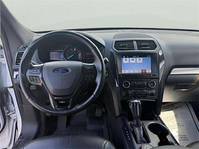 2018 Ford Explorer XLT, available for sale in Stratford, Connecticut | Wiz Leasing Inc. Stratford, Connecticut 2018 Ford Explorer XLT, available for sale in Stratford, Connecticut | Wiz Leasing Inc. Stratford, Connecticut