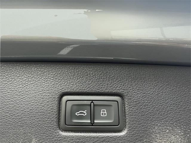 2017 Audi Q7 3.0T Premium Plus, available for sale in Stratford, Connecticut | Wiz Leasing Inc. Stratford, Connecticut 2017 Audi Q7 3.0T Premium Plus, available for sale in Stratford, Connecticut | Wiz Leasing Inc. Stratford, Connecticut