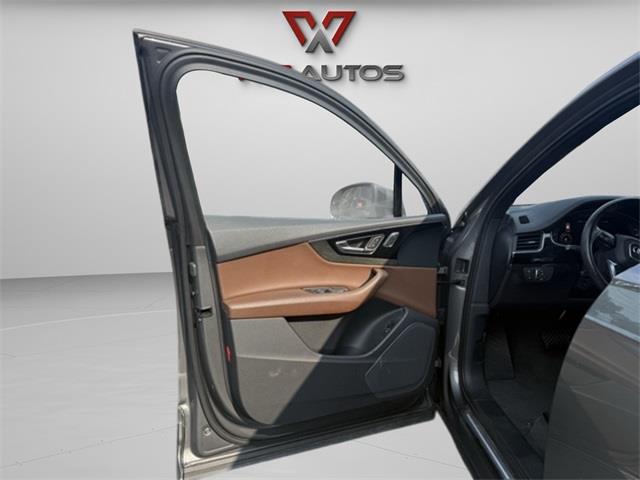 2017 Audi Q7 3.0T Premium Plus, available for sale in Stratford, Connecticut | Wiz Leasing Inc. Stratford, Connecticut 2017 Audi Q7 3.0T Premium Plus, available for sale in Stratford, Connecticut | Wiz Leasing Inc. Stratford, Connecticut