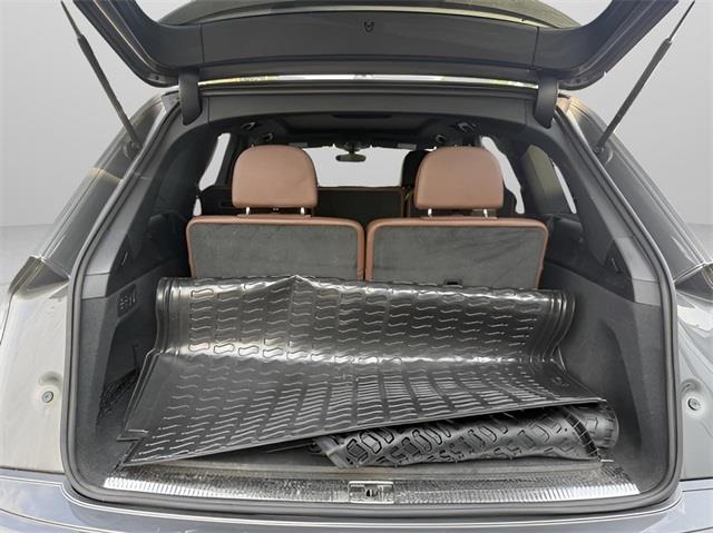 2017 Audi Q7 3.0T Premium Plus, available for sale in Stratford, Connecticut | Wiz Leasing Inc. Stratford, Connecticut 2017 Audi Q7 3.0T Premium Plus, available for sale in Stratford, Connecticut | Wiz Leasing Inc. Stratford, Connecticut
