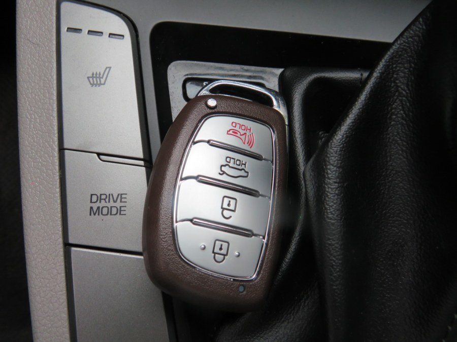 2018 Hyundai Elantra SEL 2.0L Auto, available for sale in Middle Village, New York | Road Masters II INC. Middle Village, New York 2018 Hyundai Elantra SEL 2.0L Auto, available for sale in Middle Village, New York | Road Masters II INC. Middle Village, New York