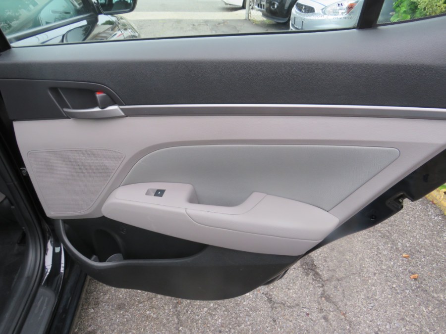 2018 Hyundai Elantra SEL 2.0L Auto, available for sale in Middle Village, New York | Road Masters II INC. Middle Village, New York 2018 Hyundai Elantra SEL 2.0L Auto, available for sale in Middle Village, New York | Road Masters II INC. Middle Village, New York