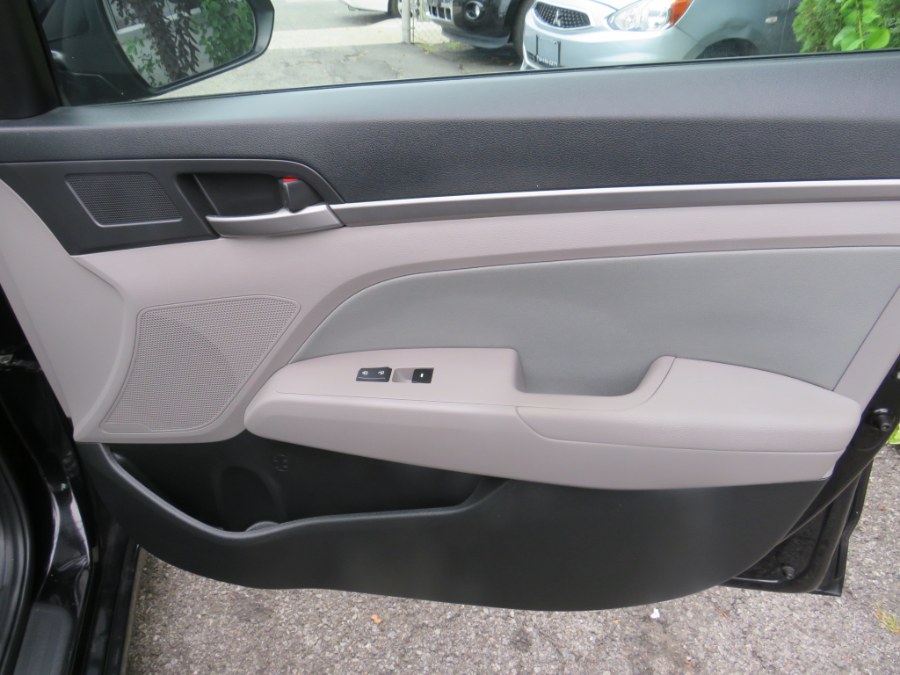 2018 Hyundai Elantra SEL 2.0L Auto, available for sale in Middle Village, New York | Road Masters II INC. Middle Village, New York 2018 Hyundai Elantra SEL 2.0L Auto, available for sale in Middle Village, New York | Road Masters II INC. Middle Village, New York