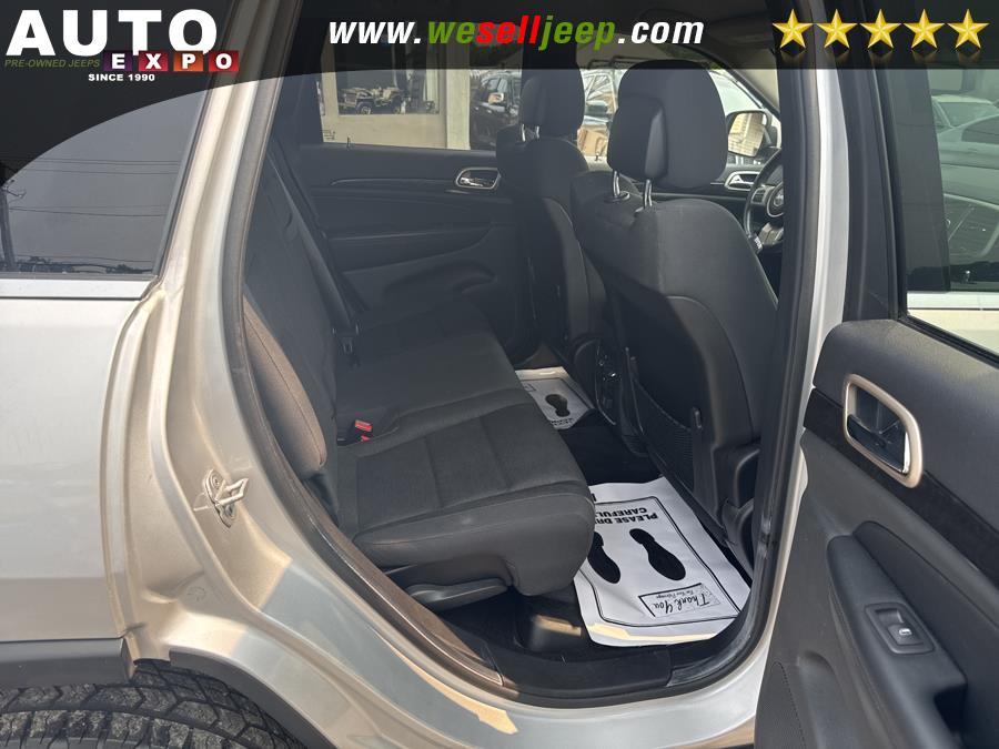 2011 Jeep Grand Cherokee 4WD 4dr Laredo, available for sale in Huntington, New York | Auto Expo. Huntington, New York 2011 Jeep Grand Cherokee 4WD 4dr Laredo, available for sale in Huntington, New York | Auto Expo. Huntington, New York