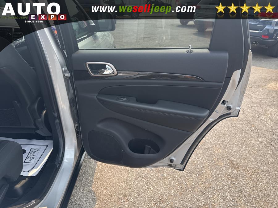 2011 Jeep Grand Cherokee 4WD 4dr Laredo, available for sale in Huntington, New York | Auto Expo. Huntington, New York 2011 Jeep Grand Cherokee 4WD 4dr Laredo, available for sale in Huntington, New York | Auto Expo. Huntington, New York