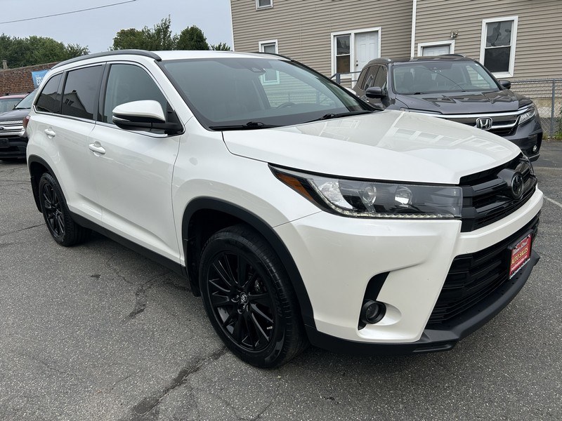 2019 Toyota Highlander SE V6 AWD (Natl), available for sale in West Springfield, Massachusetts | Union Street Auto Sales. West Springfield, Massachusetts 2019 Toyota Highlander SE V6 AWD (Natl), available for sale in West Springfield, Massachusetts | Union Street Auto Sales. West Springfield, Massachusetts