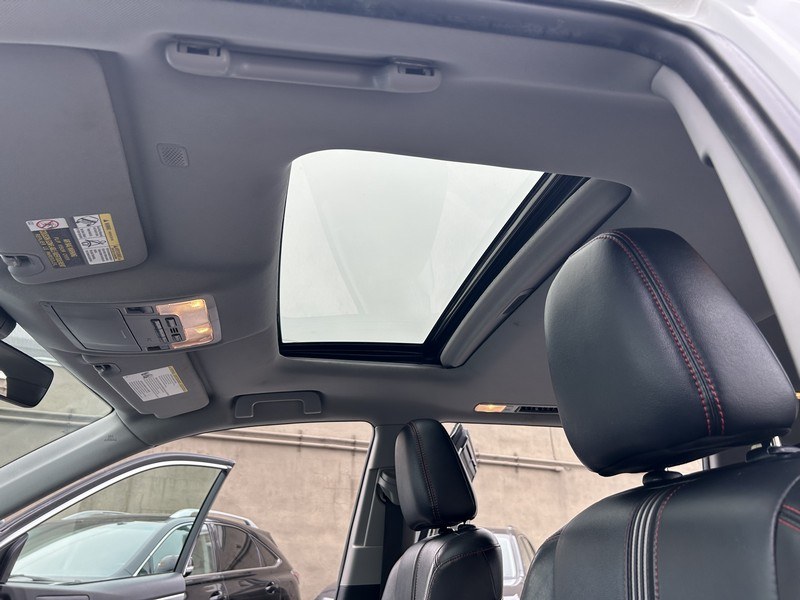 2019 Toyota Highlander SE V6 AWD (Natl), available for sale in West Springfield, Massachusetts | Union Street Auto Sales. West Springfield, Massachusetts 2019 Toyota Highlander SE V6 AWD (Natl), available for sale in West Springfield, Massachusetts | Union Street Auto Sales. West Springfield, Massachusetts