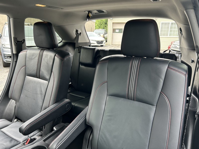 2019 Toyota Highlander SE V6 AWD (Natl), available for sale in West Springfield, Massachusetts | Union Street Auto Sales. West Springfield, Massachusetts 2019 Toyota Highlander SE V6 AWD (Natl), available for sale in West Springfield, Massachusetts | Union Street Auto Sales. West Springfield, Massachusetts