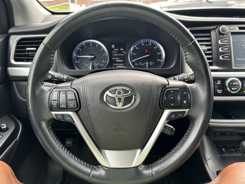 2019 Toyota Highlander SE V6 AWD (Natl), available for sale in West Springfield, Massachusetts | Union Street Auto Sales. West Springfield, Massachusetts 2019 Toyota Highlander SE V6 AWD (Natl), available for sale in West Springfield, Massachusetts | Union Street Auto Sales. West Springfield, Massachusetts