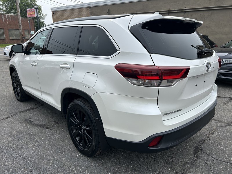 2019 Toyota Highlander SE V6 AWD (Natl), available for sale in West Springfield, Massachusetts | Union Street Auto Sales. West Springfield, Massachusetts 2019 Toyota Highlander SE V6 AWD (Natl), available for sale in West Springfield, Massachusetts | Union Street Auto Sales. West Springfield, Massachusetts