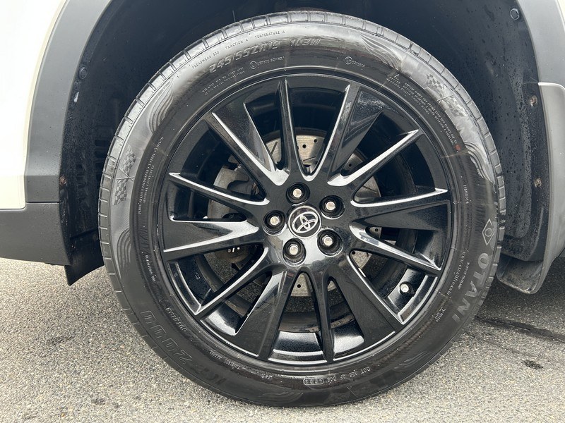 2019 Toyota Highlander SE V6 AWD (Natl), available for sale in West Springfield, Massachusetts | Union Street Auto Sales. West Springfield, Massachusetts 2019 Toyota Highlander SE V6 AWD (Natl), available for sale in West Springfield, Massachusetts | Union Street Auto Sales. West Springfield, Massachusetts