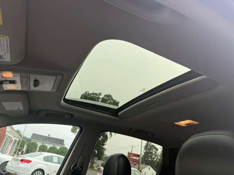 2014 Chevrolet Captiva Sport Fleet FWD 4dr LTZ, available for sale in Southwick, Massachusetts | Country Auto Sales. Southwick, Massachusetts 2014 Chevrolet Captiva Sport Fleet FWD 4dr LTZ, available for sale in Southwick, Massachusetts | Country Auto Sales. Southwick, Massachusetts