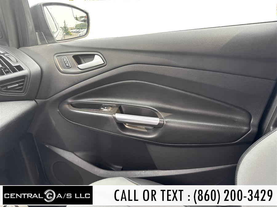 2014 Ford Escape FWD 4dr SE, available for sale in East Windsor, Connecticut | Central A/S LLC. East Windsor, Connecticut 2014 Ford Escape FWD 4dr SE, available for sale in East Windsor, Connecticut | Central A/S LLC. East Windsor, Connecticut