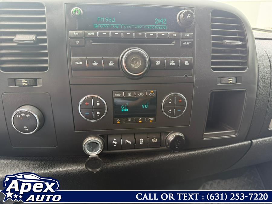 2013 GMC Sierra 3500HD 4WD Crew Cab 167.7" SLE, available for sale in Selden, New York | Apex Auto. Selden, New York 2013 GMC Sierra 3500HD 4WD Crew Cab 167.7" SLE, available for sale in Selden, New York | Apex Auto. Selden, New York