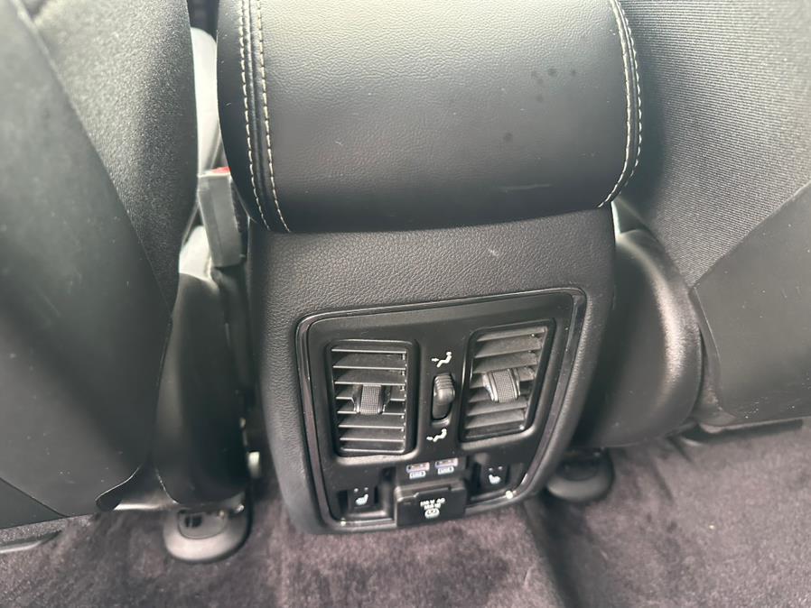 2017 Jeep Grand Cherokee Limited 4x4, available for sale in South Windsor, Connecticut | Mike And Tony Auto Sales, Inc. South Windsor, Connecticut 2017 Jeep Grand Cherokee Limited 4x4, available for sale in South Windsor, Connecticut | Mike And Tony Auto Sales, Inc. South Windsor, Connecticut