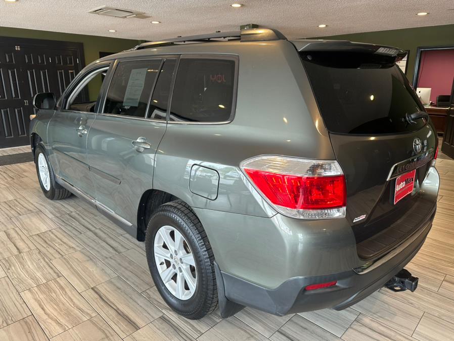 2012 Toyota Highlander 4WD 4dr V6 SE (Natl), available for sale in West Hartford, Connecticut | AutoMax. West Hartford, Connecticut 2012 Toyota Highlander 4WD 4dr V6 SE (Natl), available for sale in West Hartford, Connecticut | AutoMax. West Hartford, Connecticut
