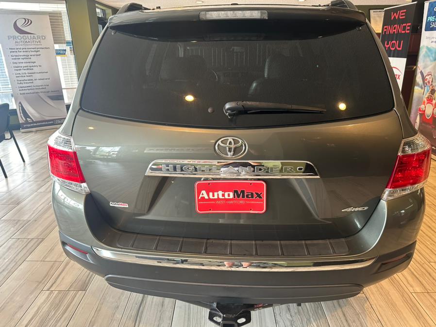 2012 Toyota Highlander 4WD 4dr V6 SE (Natl), available for sale in West Hartford, Connecticut | AutoMax. West Hartford, Connecticut 2012 Toyota Highlander 4WD 4dr V6 SE (Natl), available for sale in West Hartford, Connecticut | AutoMax. West Hartford, Connecticut