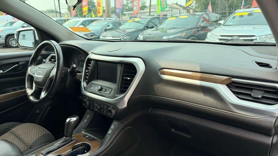 2017 GMC Acadia SLE-2 Sport Utility 4D, available for sale in Linden, New Jersey | Route 27 Auto Mall. Linden, New Jersey 2017 GMC Acadia SLE-2 Sport Utility 4D, available for sale in Linden, New Jersey | Route 27 Auto Mall. Linden, New Jersey