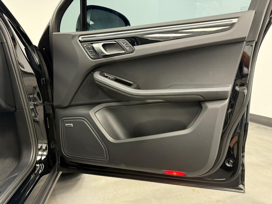 2018 Porsche Macan AWD, available for sale in Elizabeth, New Jersey | M Auto Group. Elizabeth, New Jersey 2018 Porsche Macan AWD, available for sale in Elizabeth, New Jersey | M Auto Group. Elizabeth, New Jersey