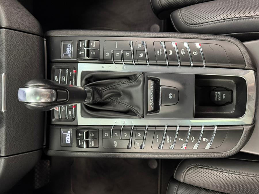 2018 Porsche Macan AWD, available for sale in Elizabeth, New Jersey | M Auto Group. Elizabeth, New Jersey 2018 Porsche Macan AWD, available for sale in Elizabeth, New Jersey | M Auto Group. Elizabeth, New Jersey