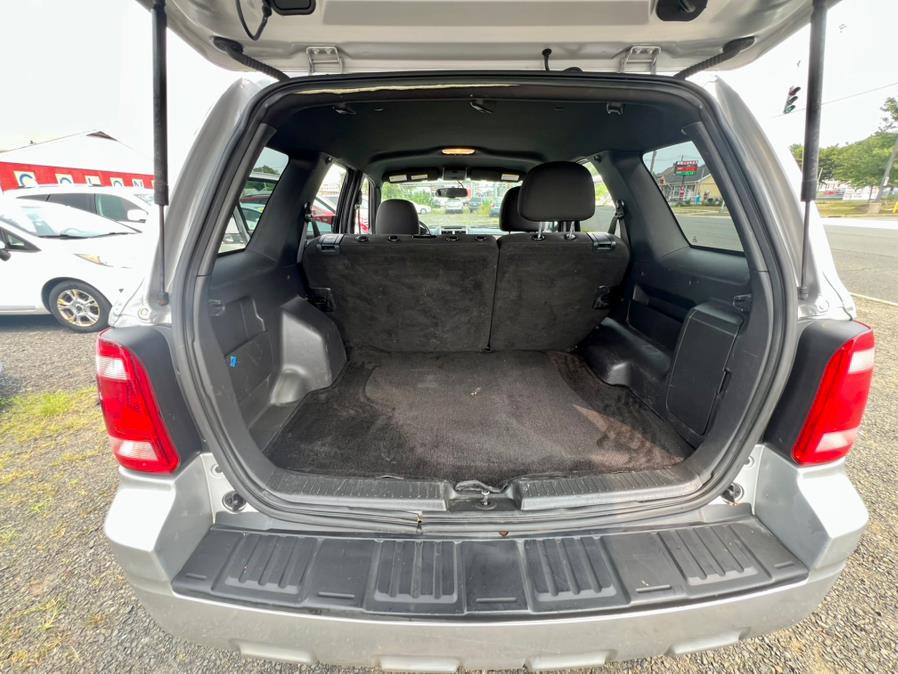 2012 Ford Escape 4WD 4dr XLT, available for sale in Wallingford, Connecticut | Wallingford Auto Center LLC. Wallingford, Connecticut 2012 Ford Escape 4WD 4dr XLT, available for sale in Wallingford, Connecticut | Wallingford Auto Center LLC. Wallingford, Connecticut