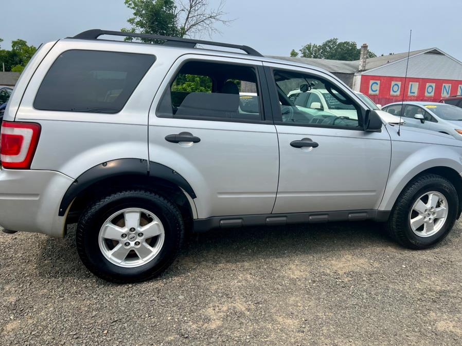 2012 Ford Escape 4WD 4dr XLT, available for sale in Wallingford, Connecticut | Wallingford Auto Center LLC. Wallingford, Connecticut 2012 Ford Escape 4WD 4dr XLT, available for sale in Wallingford, Connecticut | Wallingford Auto Center LLC. Wallingford, Connecticut